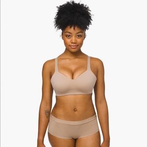 NWT Lululemon nude bra